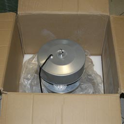 Упаковка подвесного промышленного светодиодного светильника ML120S